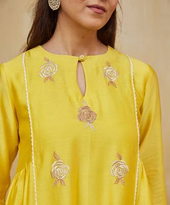 Pastel yellow floral embroidered chanderi kurti 2