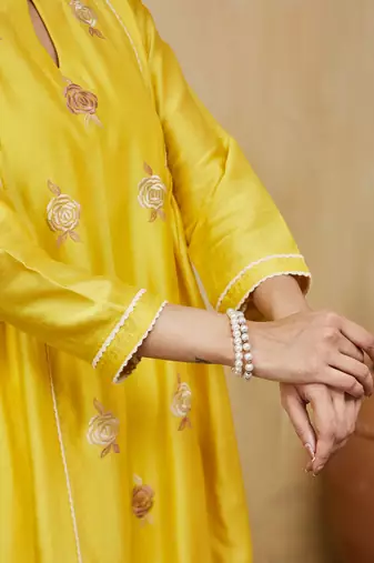 Pastel yellow floral embroidered chanderi kurti