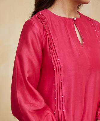 Pink plain chanderi kurti with lace edges 3