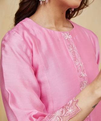 Pastel pink floral embroidered chanderi Kurta set 5