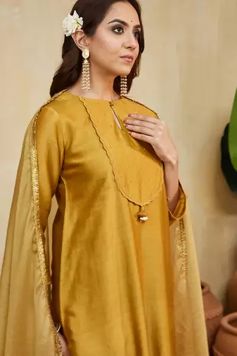 Mustard plain chanderi kurta with lace detail set