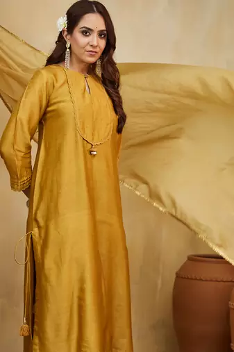 Mustard plain chanderi kurta with lace detail set