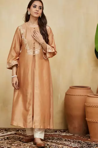 Peach floral embroidered chanderi kurta set