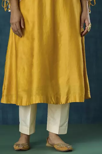 Yellow flowy plain chanderi kurta set