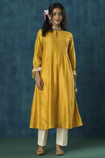Yellow flowy plain chanderi kurta set