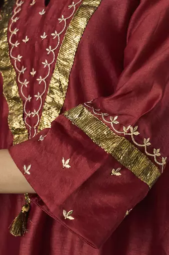 Maroon embroidered chanderi kurta set