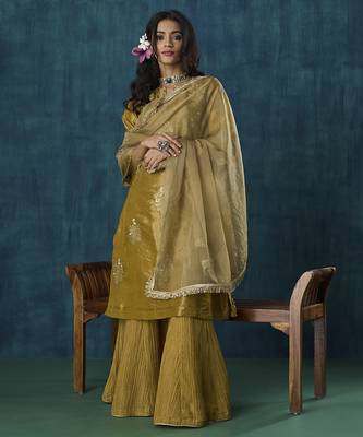 Mustard floral embroidered tissue kurta set 1