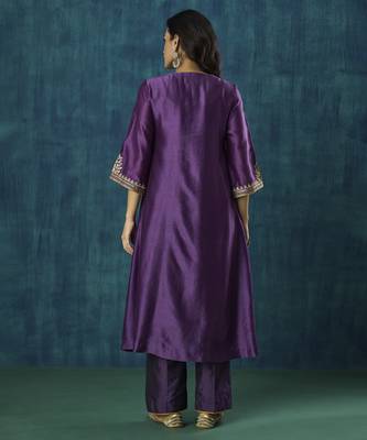 Purple embroidered chanderi silk kurta set 4
