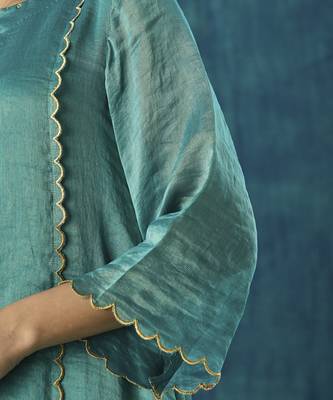 Teal zari stripe with scallop embroidery kurta set 2
