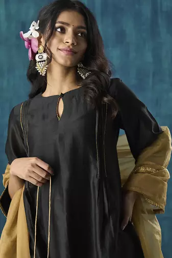 Black plain chanderi kurta with pant and dupatta