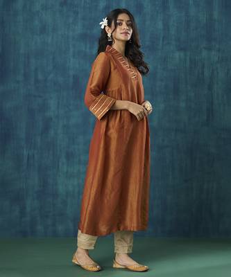 Rust plain tissue gota detail kurti 5