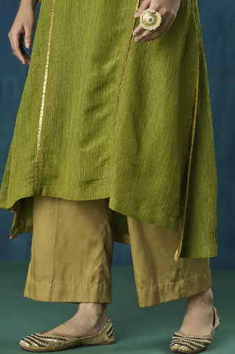 Green crinkle tissue jivika kurta