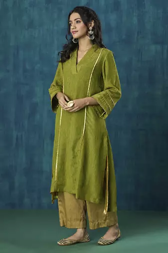 Green crinkle tissue jivika kurta