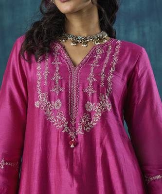 Magenta embroidered chanderi silk fabric kurti 3