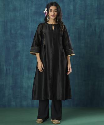 Black plain chanderi kurti 1