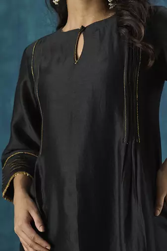 Black plain chanderi kurti