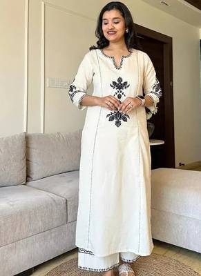 Off White Embroidered South Cotton Kurta and Pant Set 2