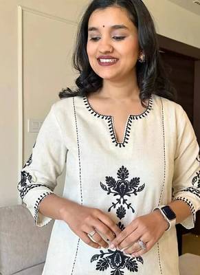 Off White Embroidered South Cotton Kurta and Pant Set 3