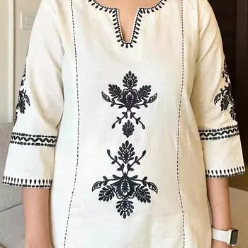 Off White Embroidered South Cotton Kurta and Pant Set 4