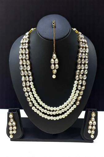 Silver heavy necklace set with maangtika
