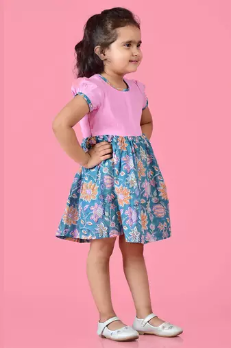 Pink cotton woven dress for girls