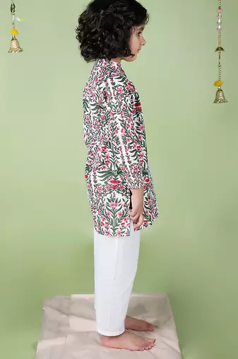 White cotton woven Long sleeve kurta pyjama for boys