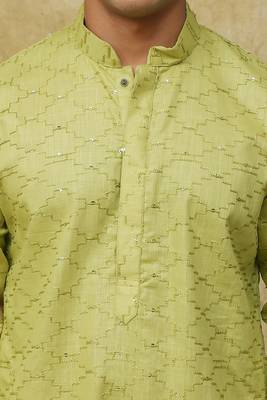 Green mehendi brick zigzag embroidered kurta set for men 2