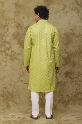 Green mehendi brick zigzag embroidered kurta set for men 5