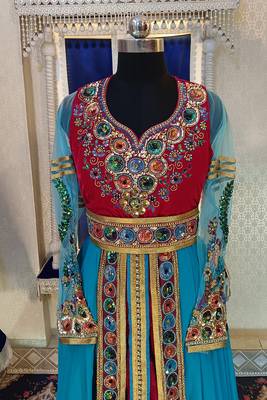 Pink and firozi wedding kaftan 2