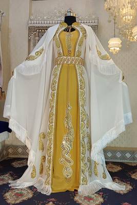 White unique designer wedding party wear moroccan kaftan 1