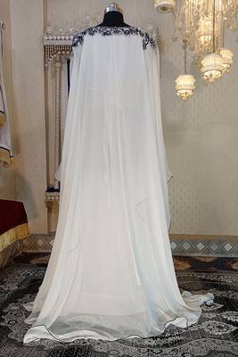 White dubai embroidery kaftan dress 5