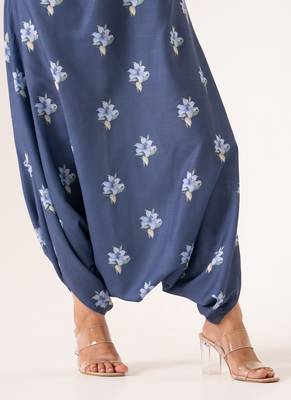 Blue cotton rayon floral printed one shoulder jumpsuit 4