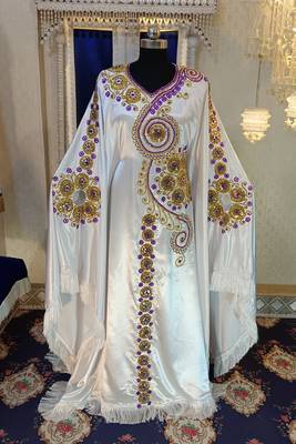 White and gold unique israeli kaftan 1