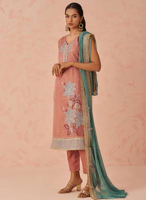 Peach crush embroidered salwar suit 4