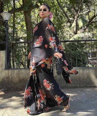 Black floral printed georgette saree 3
