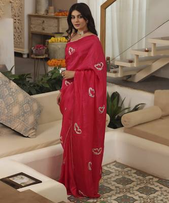 Pink plain silk blend saree with butterfly hand embroidery 2