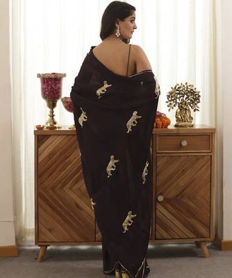 Wine plain silk blend saree with leopard design embroidery 5