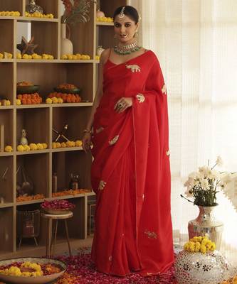 Red plain silk blend saree 3