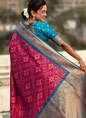 Rama silk blend saree with blouse 3