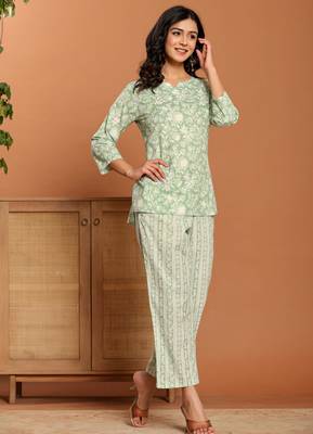 Green printed cotton coord set 3
