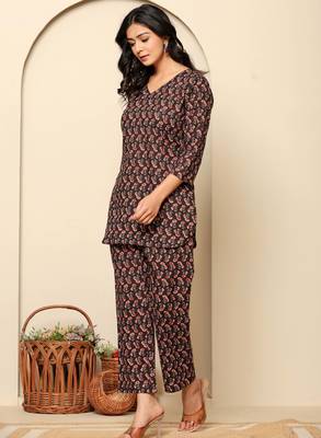 Black printed cotton coord set 4