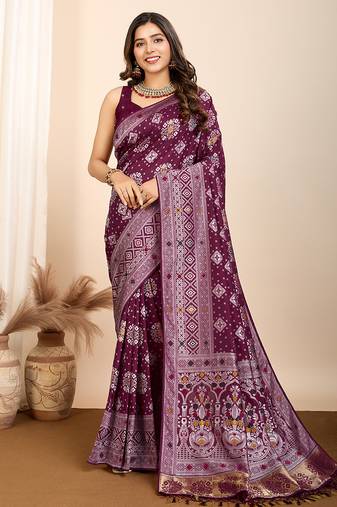 Magenta mina kari silk blend saree with rich woven pallu