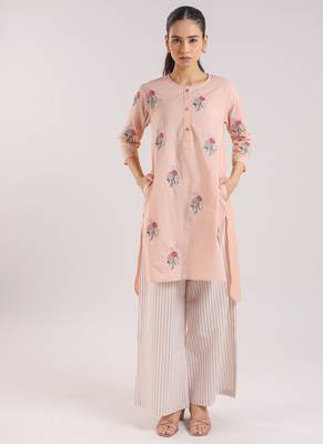 Nude pink cotton floral embroidered kurta set 3