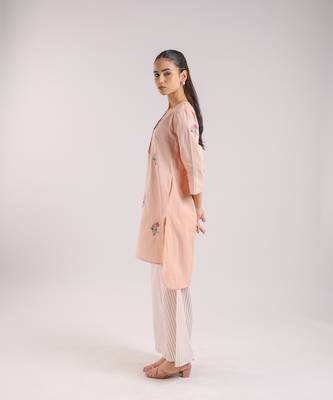 Nude pink cotton floral embroidered kurta set 4