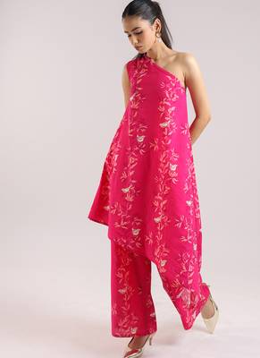 Ruby pink one-shoulder floral printed cotton kurta set 2