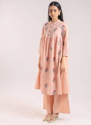 Nude pink embroidered cotton kurta set 5