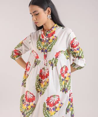 White foral printed cotton kurta set 3