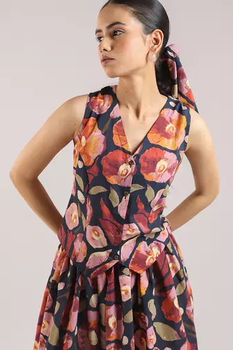 Black floral printed cotton wasit coat and skirt set