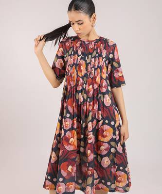 The black floral printed cotton elbow sleeve dress 3