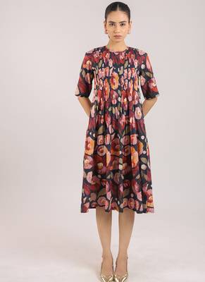 The black floral printed cotton elbow sleeve dress 5